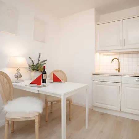 Villa Eden 12 2-raum Eg